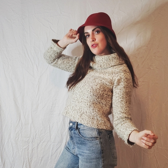 GAP Sweater - Angora Rabbit Hair Blend - Picture 3 of 6